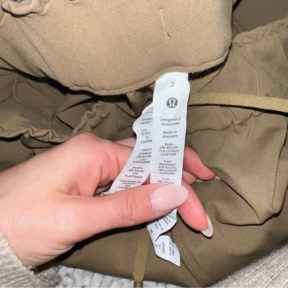 Lululemon Joggers - Picture 4 of 5